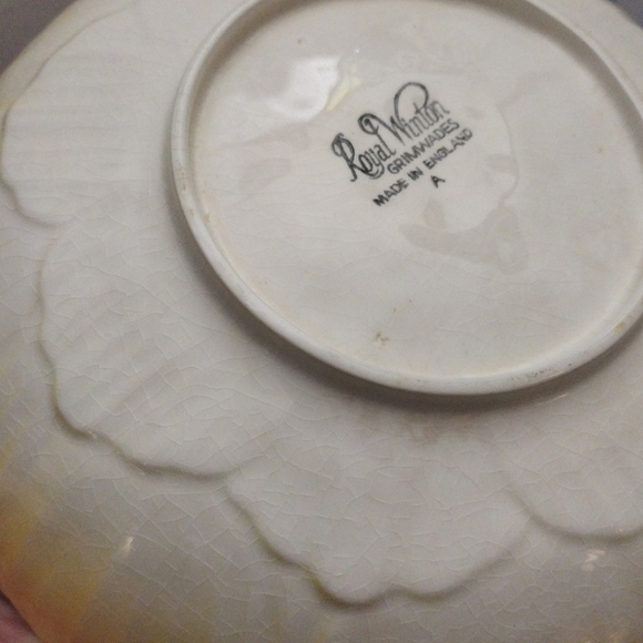 Vintage Royal Winton Grimwades Yellow & Pink Buttercup Salad Bowl w/ Fork EUC - Picture 8 of 9